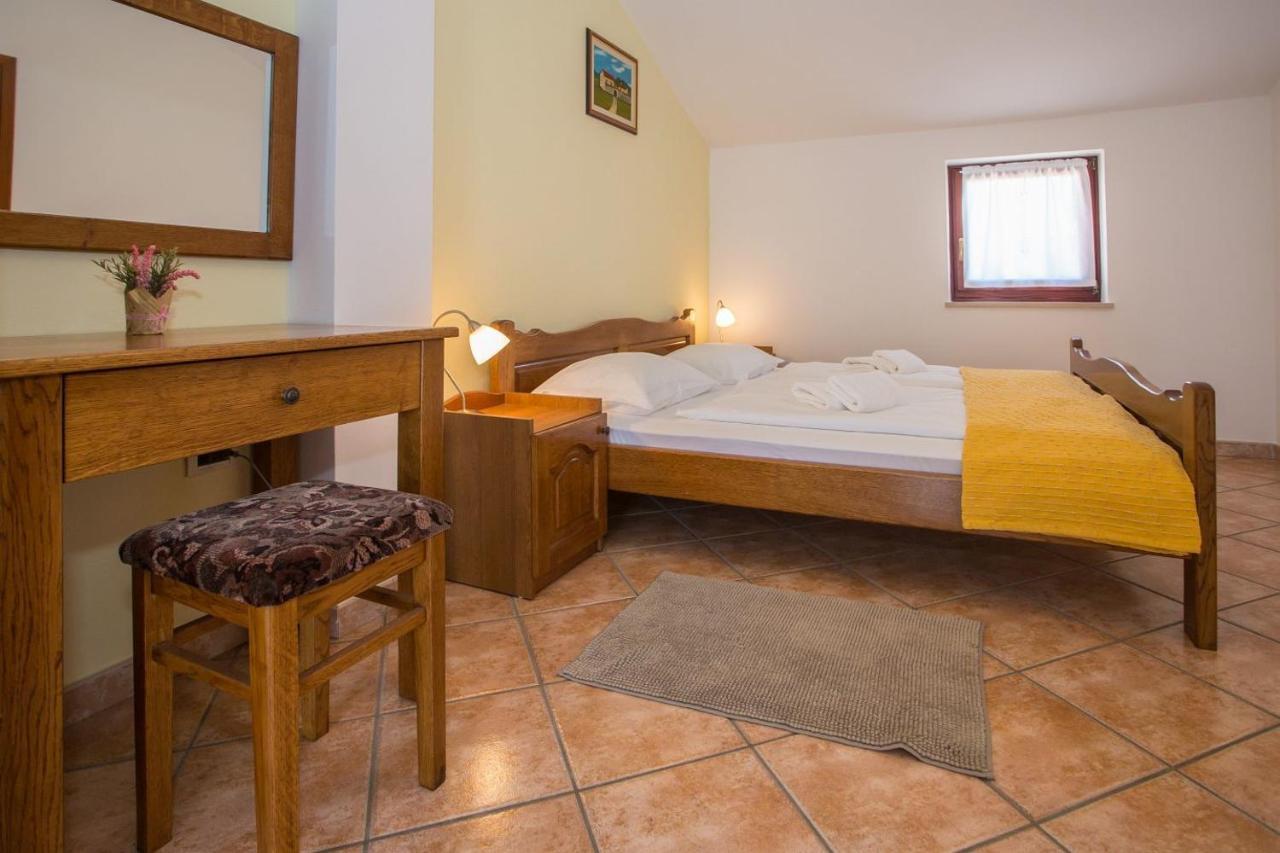 Apartment Nini بوريتش المظهر الخارجي الصورة